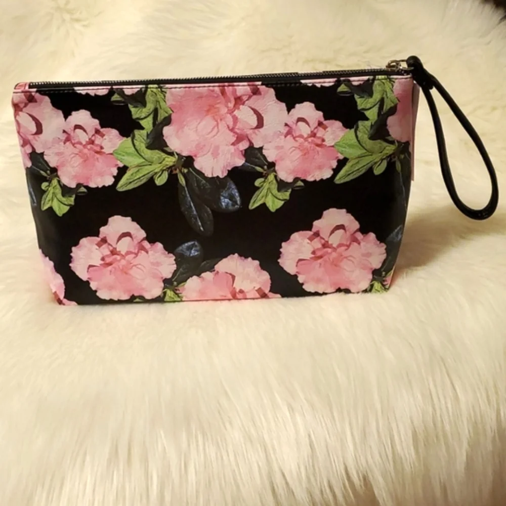 Betsey Johnson Printed Pebble Wristlet Flowers Black and Pink